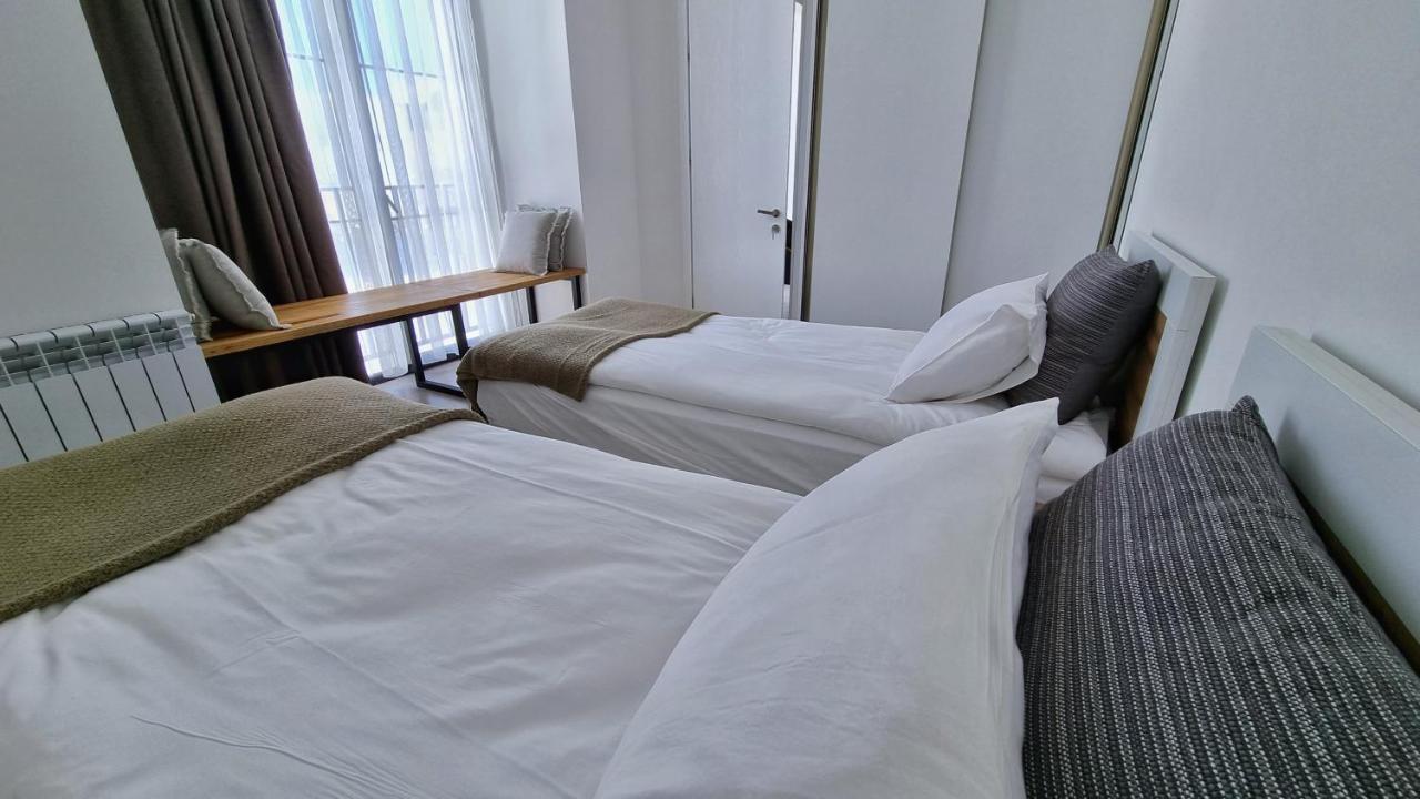 Luxurious 2Br Apartment With Mountain/Piste View, Close To Main Gondola グダウリ エクステリア 写真